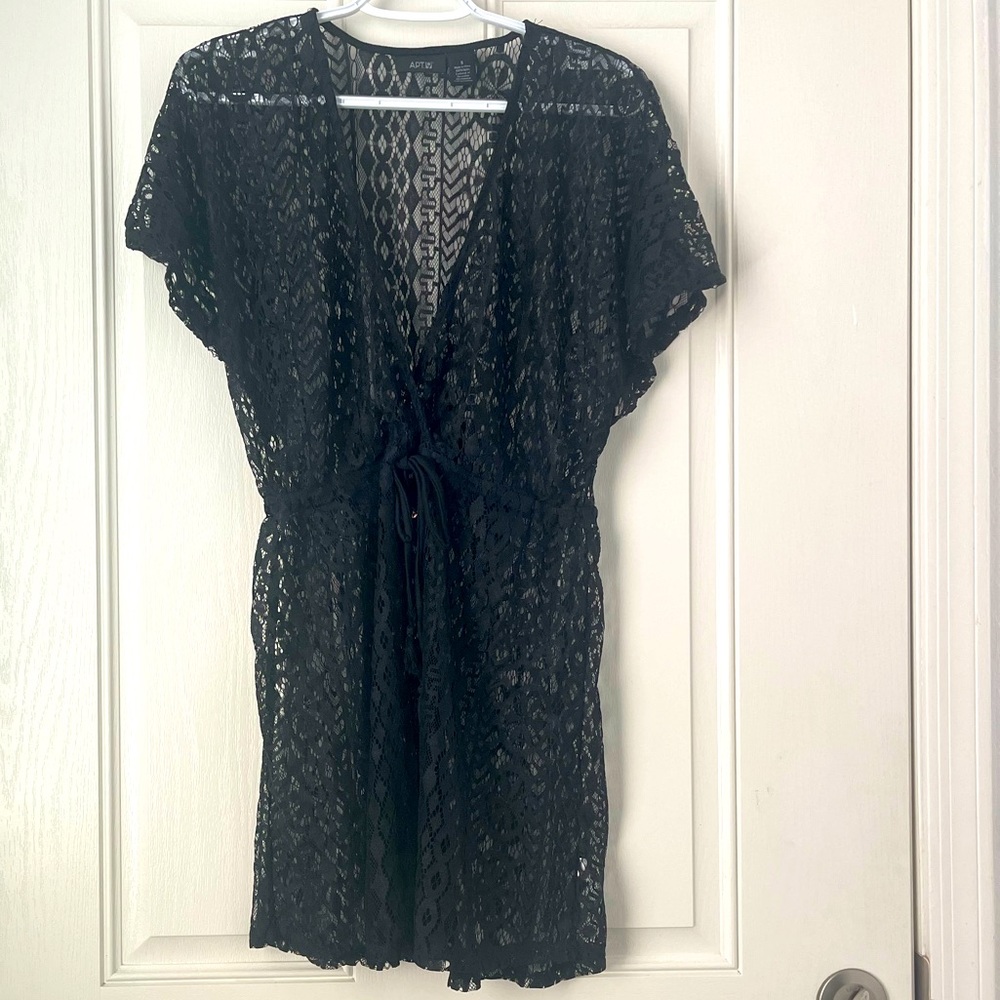 Apt 9 swimsuit cover-up